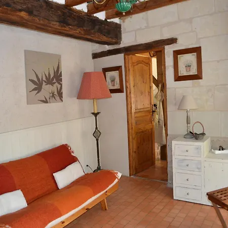 בית נופש Romantic Loire Hideaway, Cleaning Included *