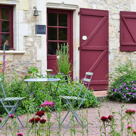 בית נופש Romantic Loire Hideaway, Cleaning Included