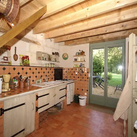 Romantic Loire Hideaway, Cleaning Included Les Bois-d'Anjou