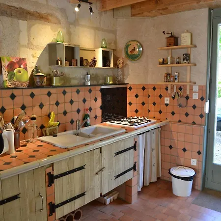 Romantic Loire Hideaway, Cleaning Included * Les Bois-d'Anjou