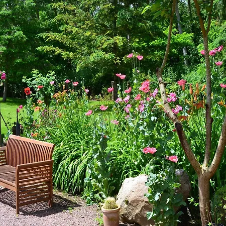 Romantic Loire Hideaway, Cleaning Included * Les Bois-d'Anjou