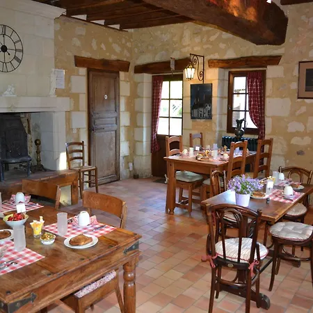 בית נופש Romantic Loire Hideaway, Cleaning Included *