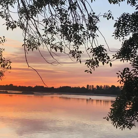 Romantic Loire Hideaway, Cleaning Included * Les Bois-d'Anjou